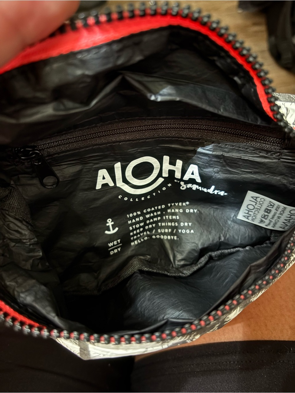 Aloha Collection Hip Pack - Picture 3 of 3